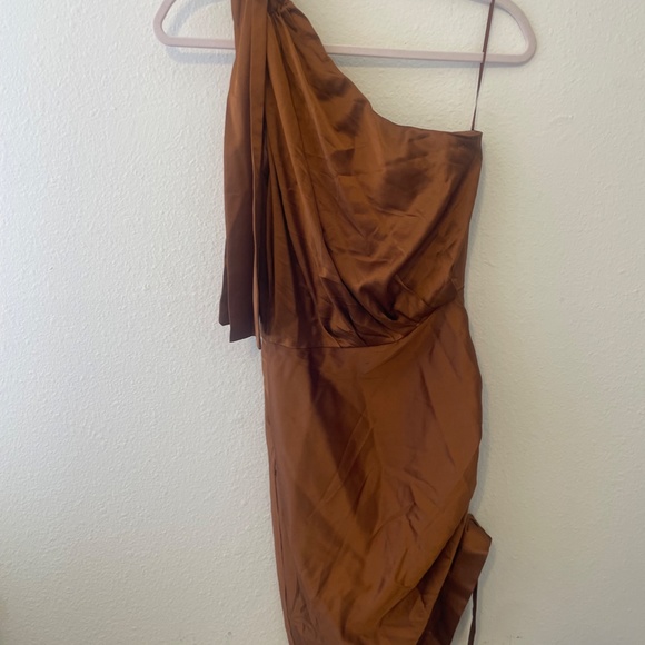 Retrofête Nadia One-Shoulder Stretch-Silk Mini Dress - Picture 4 of 6